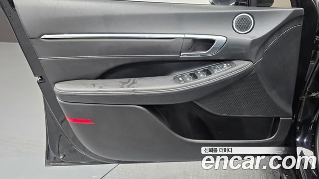 Hyundai Sonata 2023 — photo 13