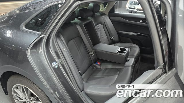 Kia K5 2023 — photo 18