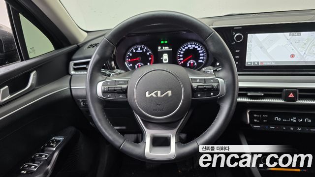 Kia K5 2023 — photo 19