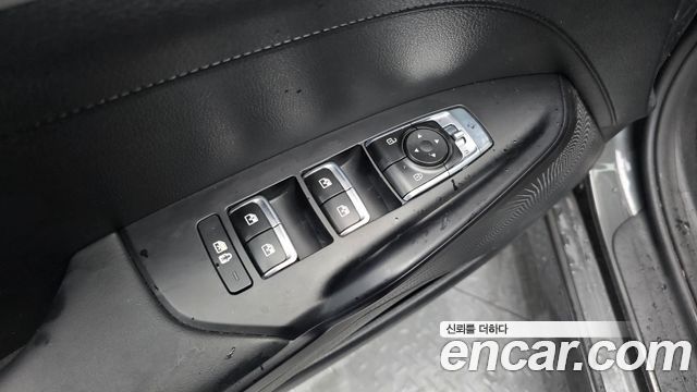 Kia K5 2023 — photo 29