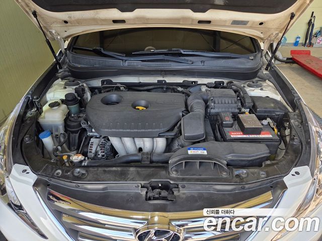 Hyundai Sonata 2014 — photo 11