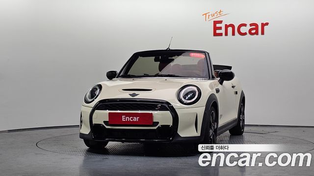 Mini Cooper Convertible 2022 — photo 3