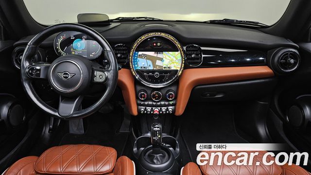 Mini Cooper Convertible 2022 — photo 10