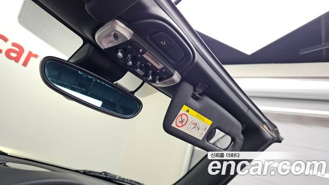Mini Cooper Convertible 2022 — photo 25
