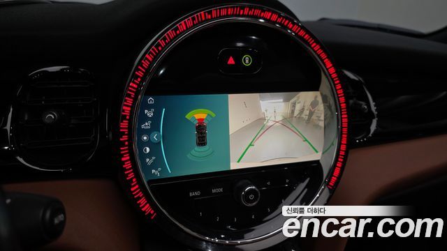 Mini Cooper Convertible 2022 — photo 20