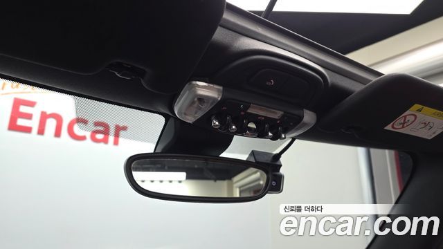 Mini Cooper Convertible 2022 — photo 24