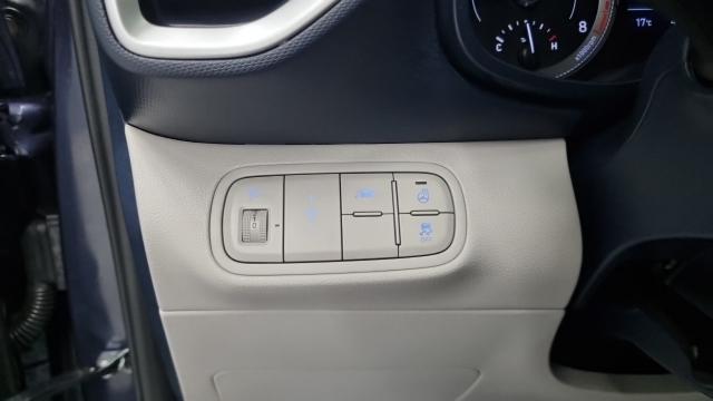Hyundai Venue 2022 — photo 17