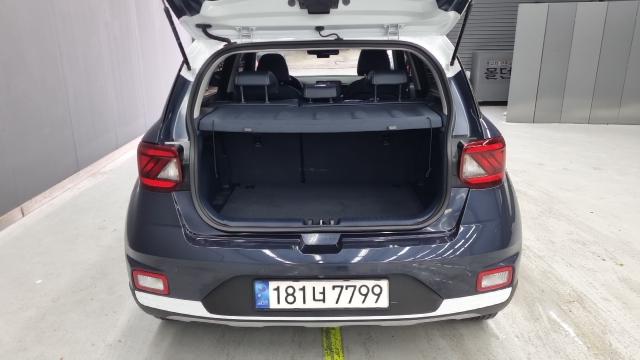 Hyundai Venue 2022 — photo 18