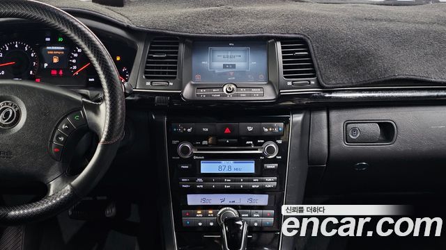 Kia OPIRUS 2010 — photo 21