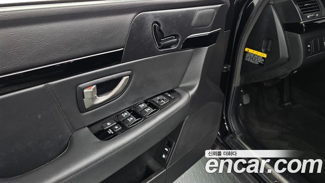 Kia OPIRUS 2010 — photo 14