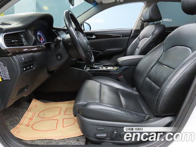 Kia K7 2018 — photo 10