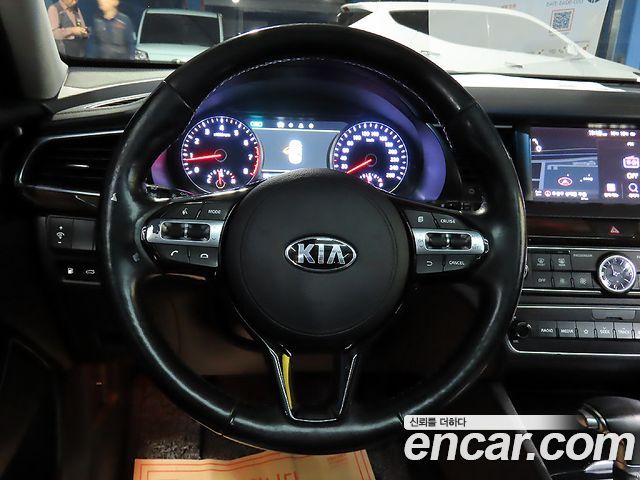 Kia K7 2018 — photo 15