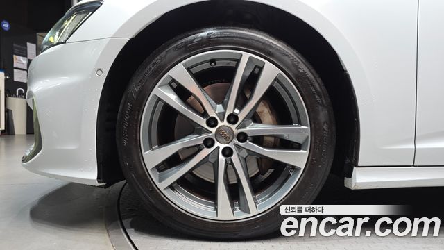 Audi A6 2021 — photo 5