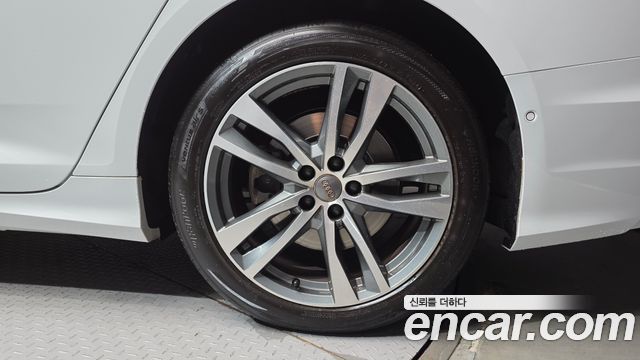 Audi A6 2021 — photo 7