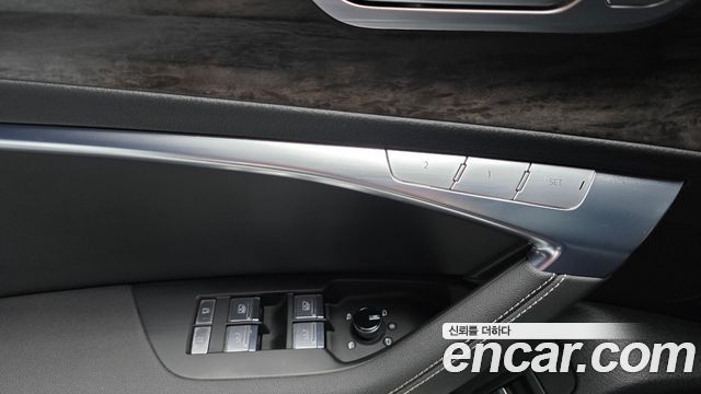 Audi A6 2021 — photo 29