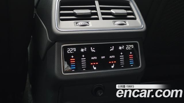 Audi A6 2021 — photo 31