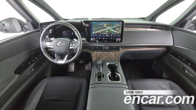 Lexus LM 2025 — photo 10
