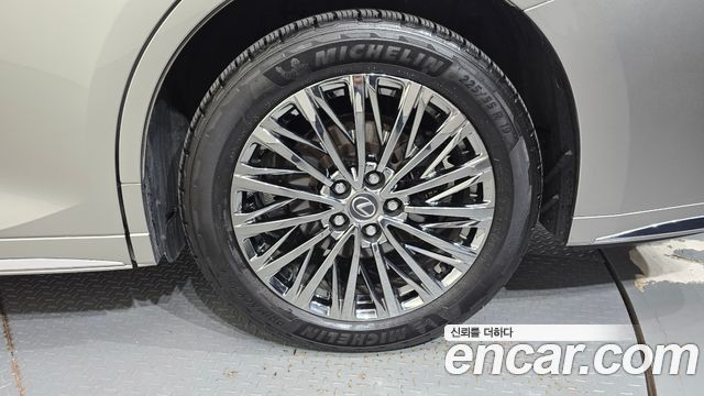 Lexus LM 2025 — photo 7