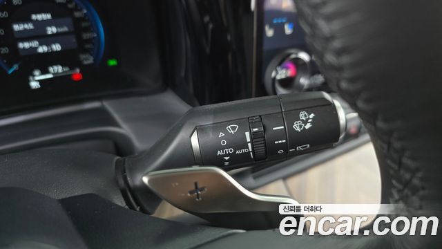 Lexus LM 2025 — photo 28