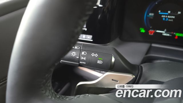 Lexus LM 2025 — photo 29
