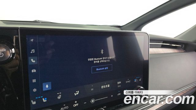 Lexus LM 2025 — photo 33