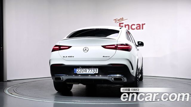 Mercedes-Benz GLE-Class 2024 — photo 4