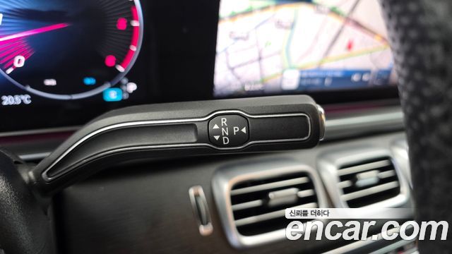 Mercedes-Benz GLE-Class 2024 — photo 12