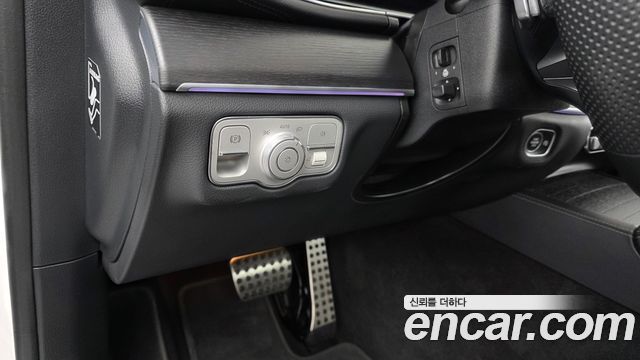 Mercedes-Benz GLE-Class 2024 — photo 23