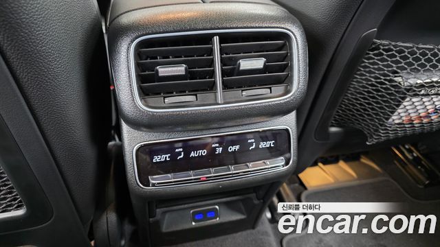 Mercedes-Benz GLE-Class 2024 — photo 29