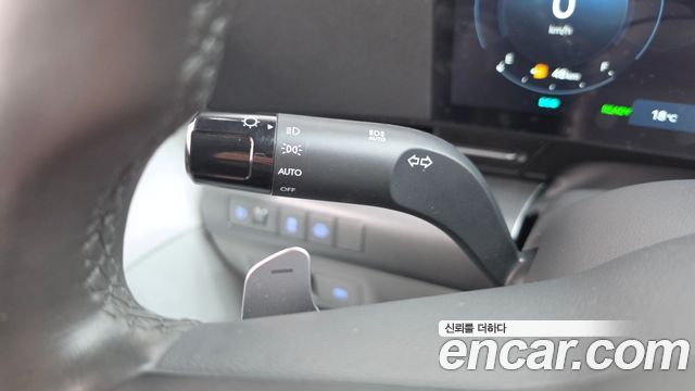 Hyundai Kona 2025 — photo 30
