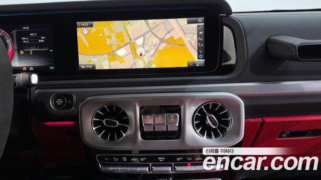 Mercedes-Benz G-Class 2021 — photo 18