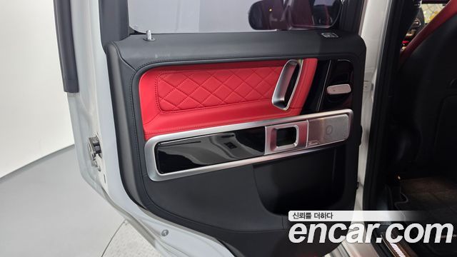 Mercedes-Benz G-Class 2021 — photo 15