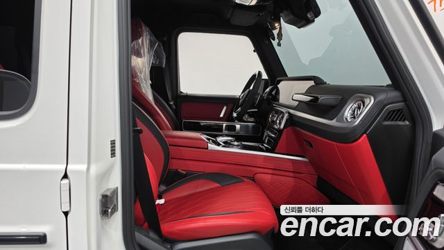 Mercedes-Benz G-Class 2021 — photo 16