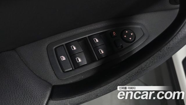 BMW X1 2019 — photo 35