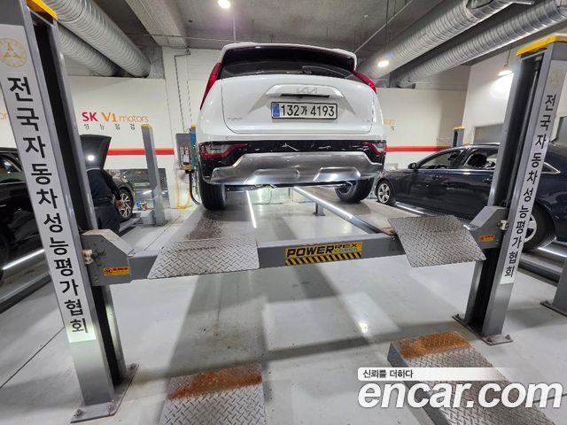 Kia Niro 2025 — photo 2