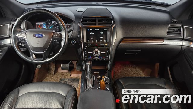 Ford Explorer 2017 — photo 7