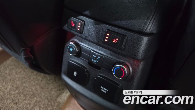 Ford Explorer 2017 — photo 19