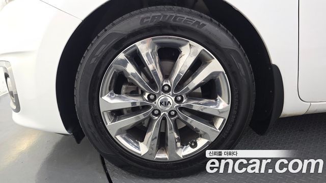 Kia Canival 2018 — photo 5