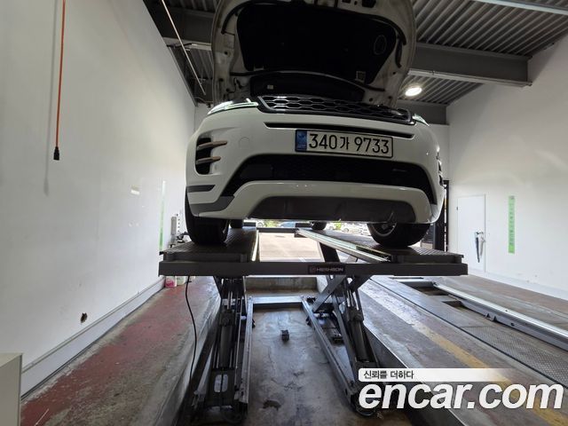 Land Rover Range Rover Evoque 2022 — photo 1