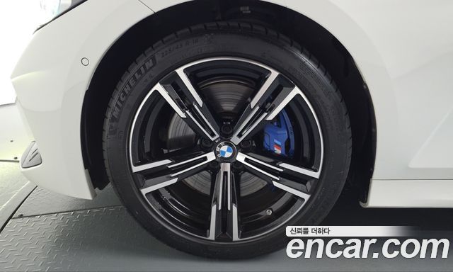 BMW 3-Series 2024 — photo 5