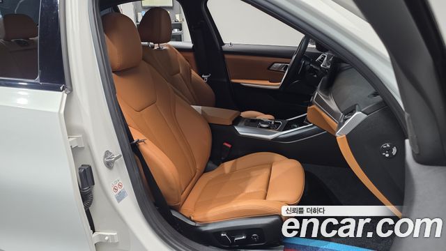 BMW 3-Series 2024 — photo 16