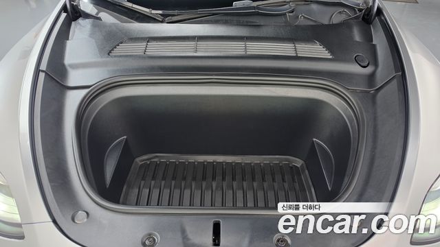 Tesla Model Y 2022 — photo 6