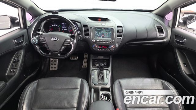 Kia K3 2016 — photo 7