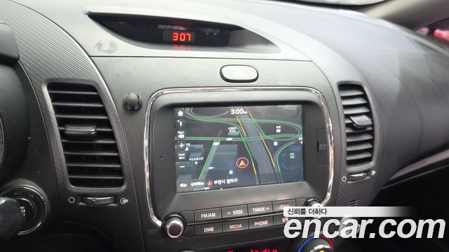 Kia K3 2016 — photo 15