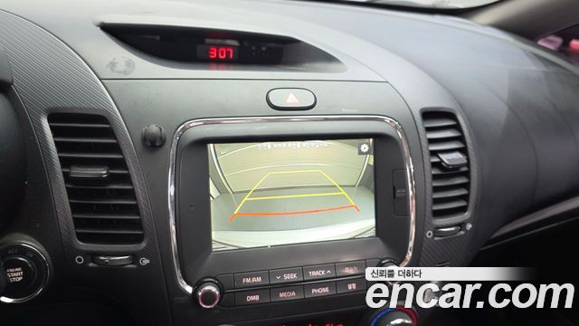 Kia K3 2016 — photo 16