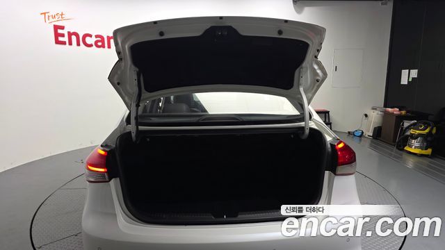 Kia K3 2016 — photo 20