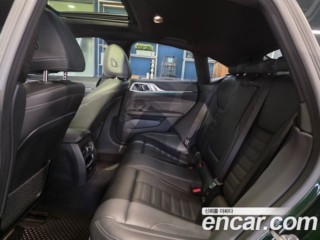 BMW 4-Series 2022 — photo 11