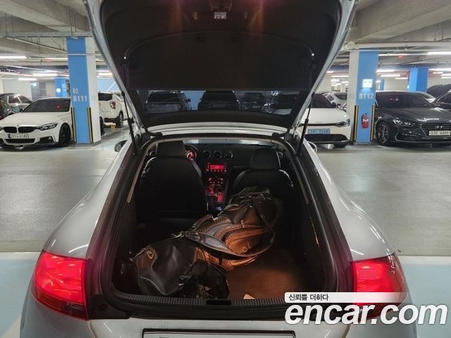 Audi TT 2008 — photo 10