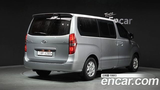 Hyundai Starex 2015 — photo 2