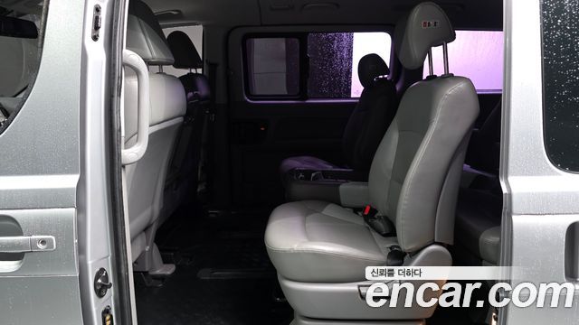 Hyundai Starex 2015 — photo 11